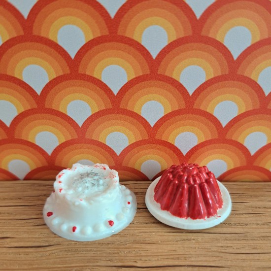 Carolines Home Dolls House Food - Jelly And Cake 2 2326