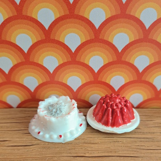 Carolines Home Dolls House Food - Jelly And Cake 2 2326