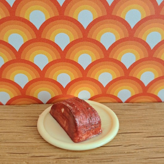 Carolines Home Dolls House Food - Plate Of Beef 2.041