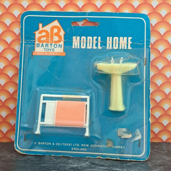 AB Barton Toys Dolls House Early Yellow Basin & Towel Radiator - New Old Stock