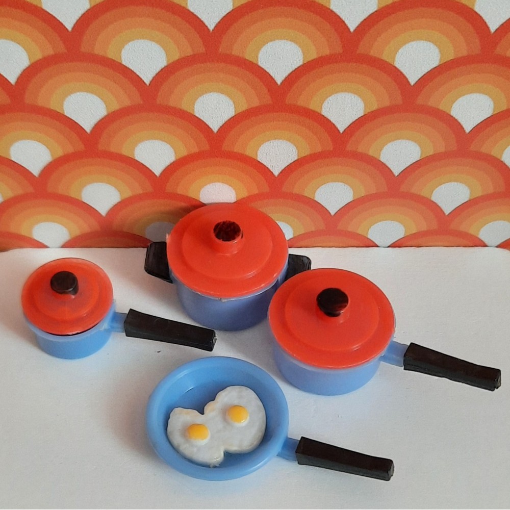 Vintage Lundby Dolls House Lidded Saucepan Set Blue 1970 6600 16th Scale
