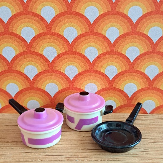 Lundby Dolls House Saucepans - Lilac And White Set 6602