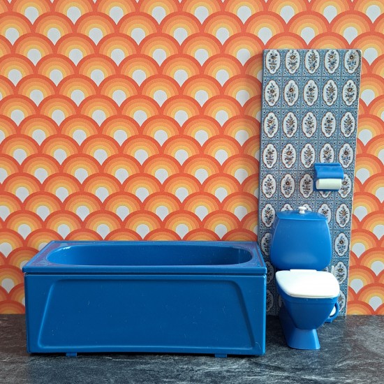 Lundby Dolls House Bathroom - Blue Bath Right Plug